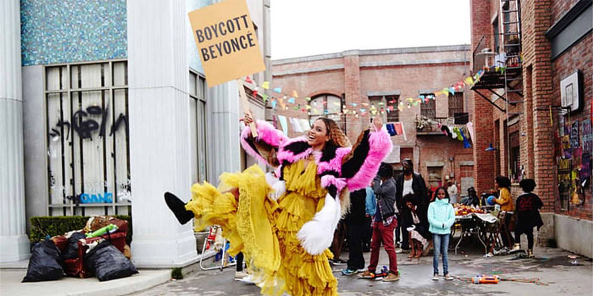 Beyoncé Releases New Behind-The-Scenes 'Lemonade' Photos