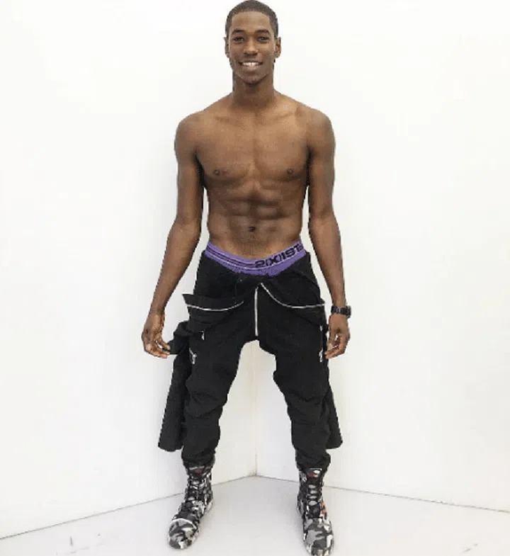Manages to make a gym picture look like a fashion campaign. 
Follow at: @ronald_epps
