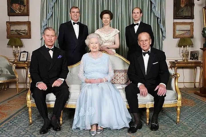 The Queen and Duke of Edinburgh with their children in 2007 to mark their diamond wedding anniversary. Photo: Getty