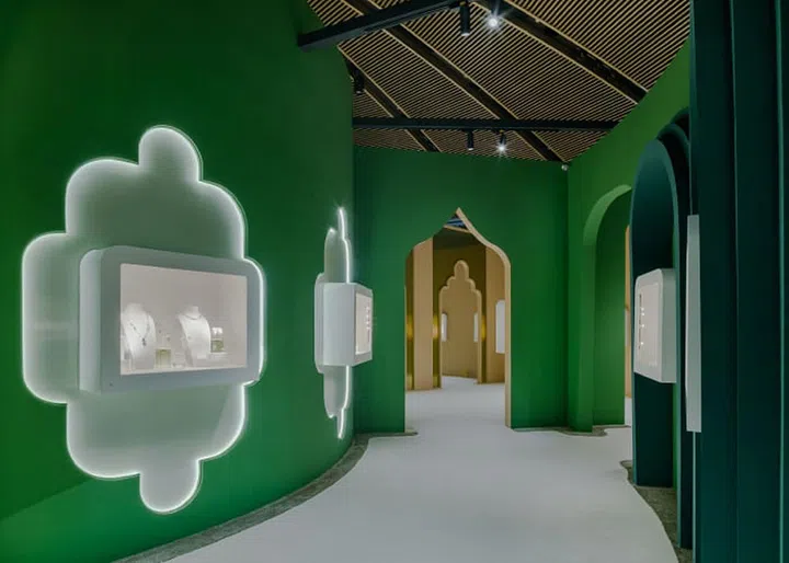 Cartier Beautes du Monde in article landscape (2)