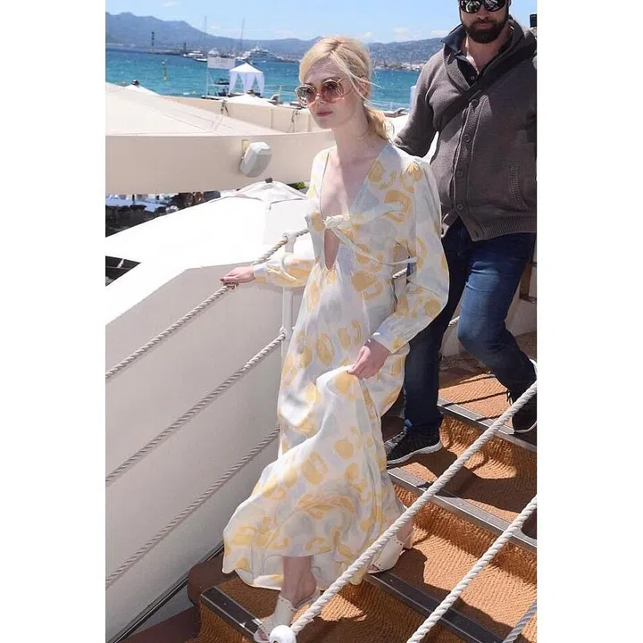 Photo: @ellefanning