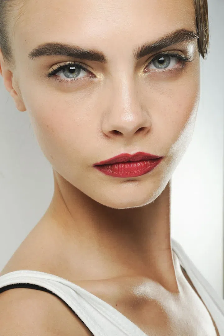 Cara Delevingne backstage at Jason Wu spring 2013 