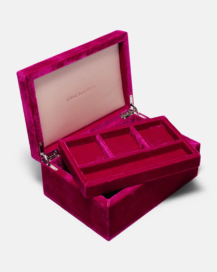 Harper’s BAZAAR’s Ultimate Jewellery Cleaning And Storage Guide | sophie bille brahe pink velvet jewellery box