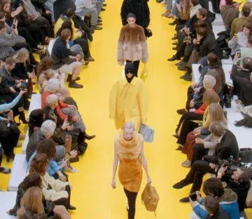 Loewe fall/winter 2026 runway