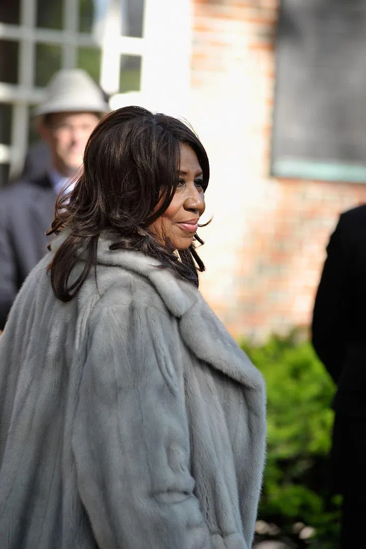 "Who hasn’t had a weight issue? If not the body, certainly the big head!" she jokingly told People in 2007.
Photo: Getty