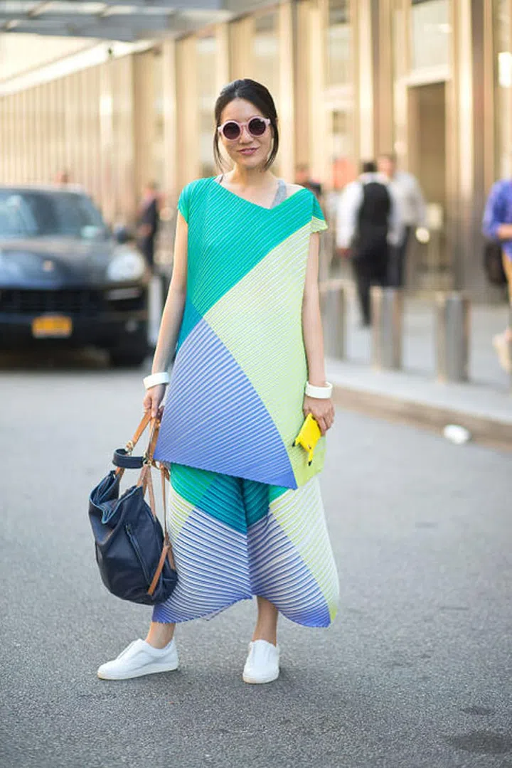 For a summery, ethereal look, pair white sneakers with a loose and flowy pair of culottes.Photo: Diego Zuko 