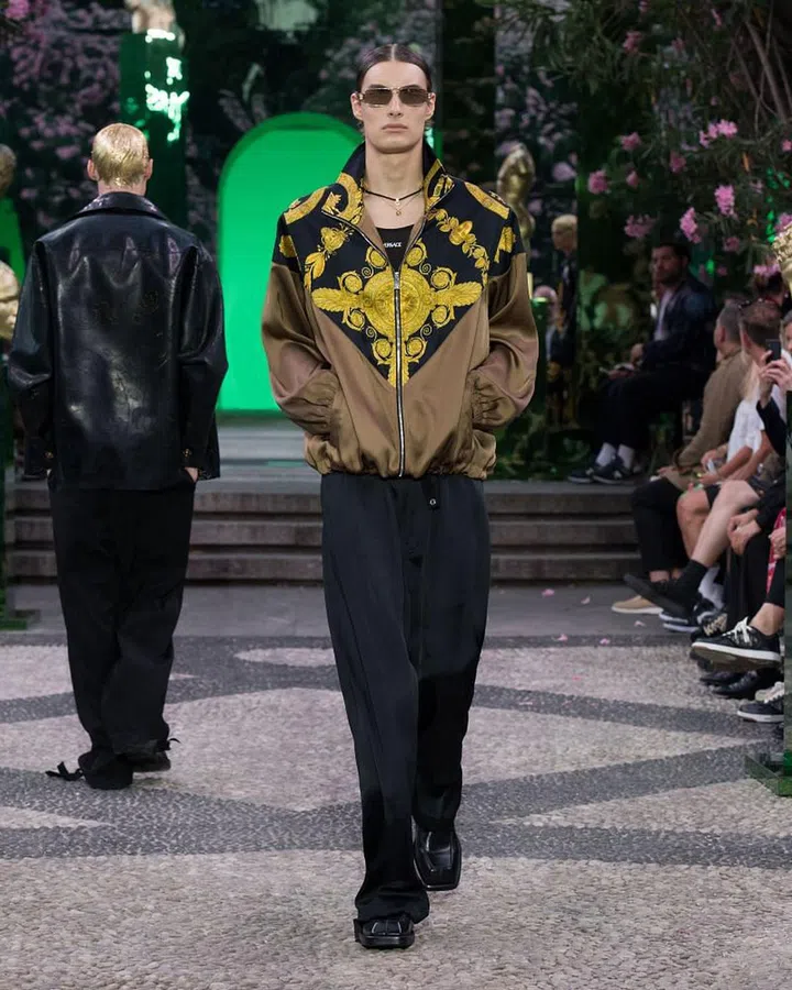 Photo: Versace