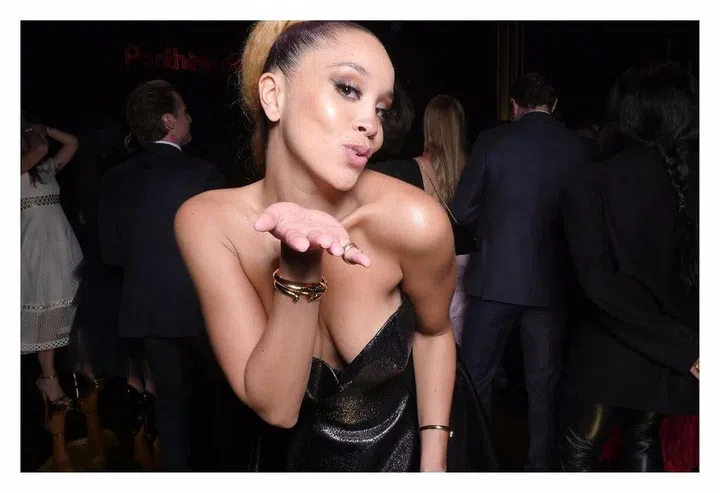 The Lion Babe singer having fun before her set