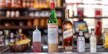 Gold & Rojak Cocktail