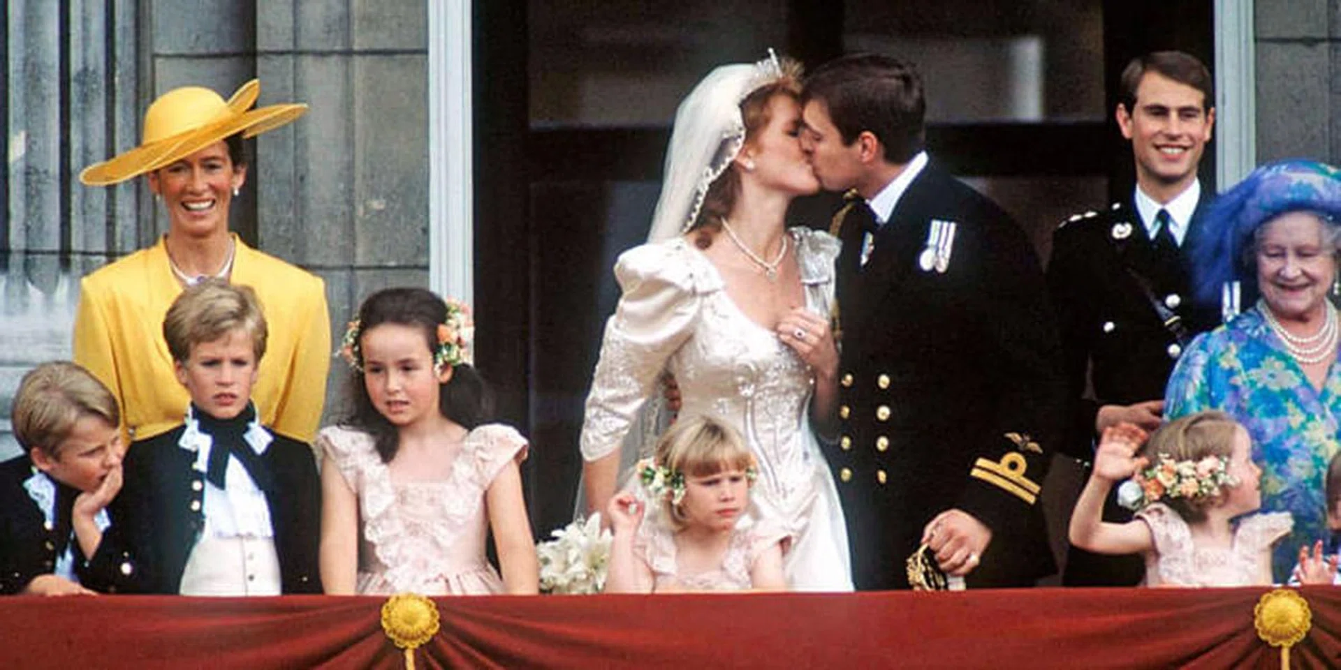 royal wedding kiss