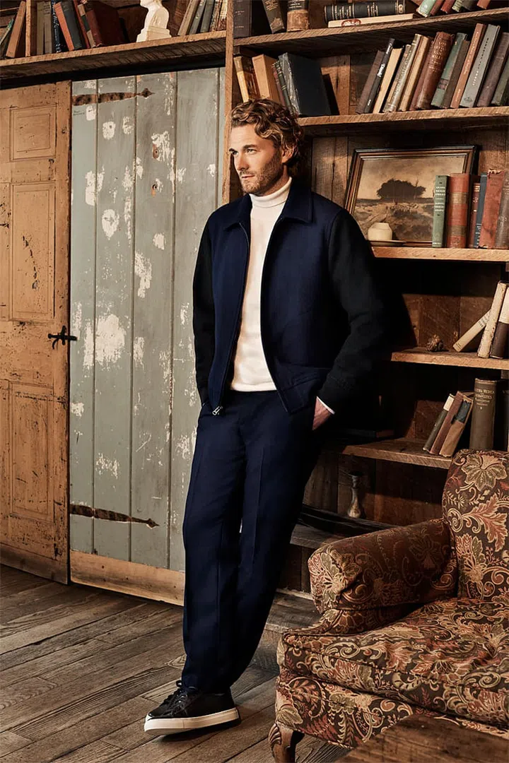 Photo: Club Monaco