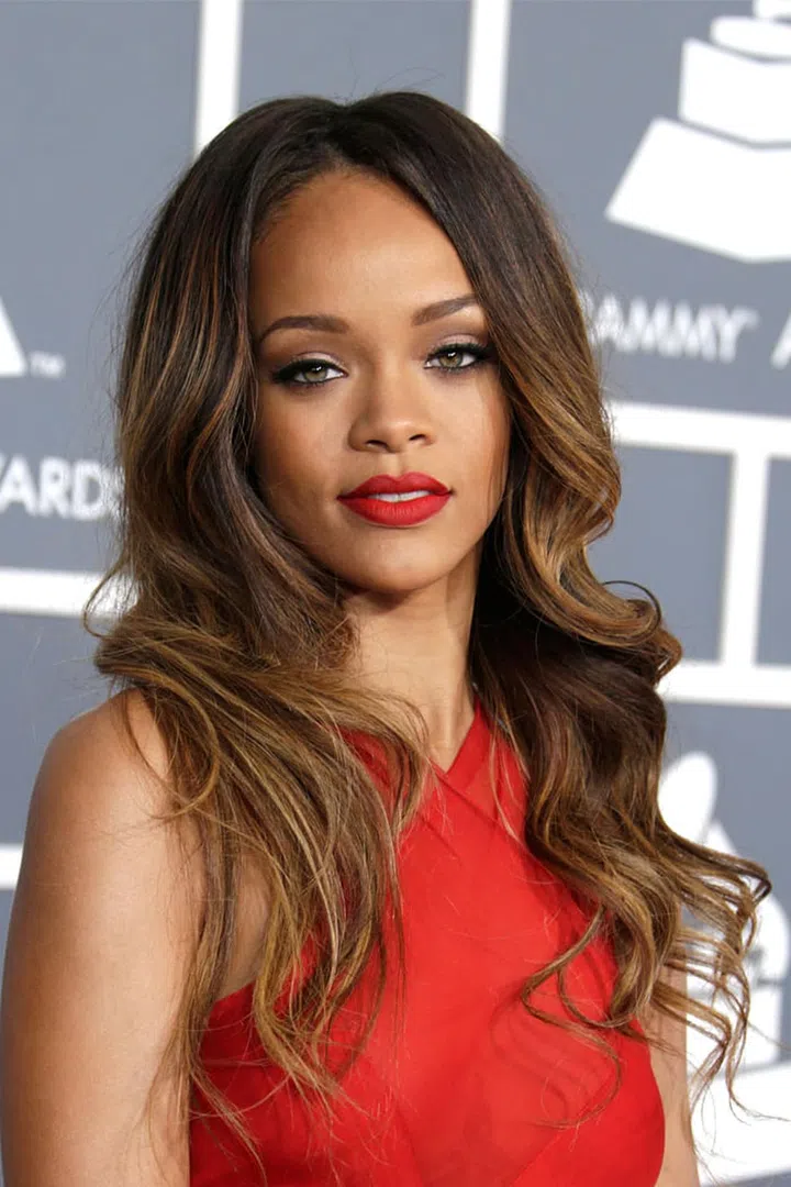 20 Celebrities with Balayage Hair That's Perfect for Winter | Harper's
