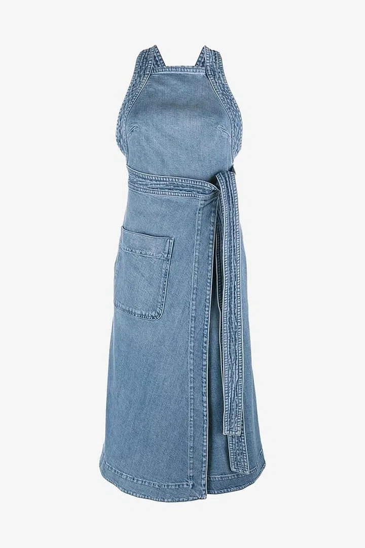 Stella McCartney adds her twist to the 70s denim dress. 