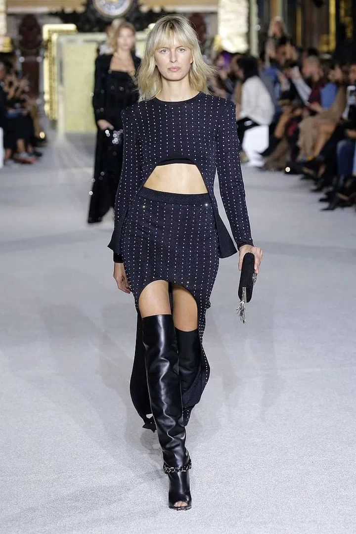 Karolina Kurkova on the Balmain runway. Photo: Getty 
