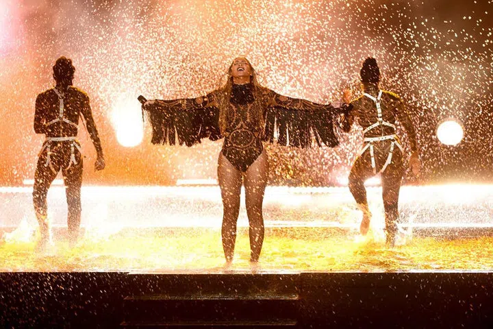 Watch Beyoncé's Epic Surprise Performance At The Bet Awards