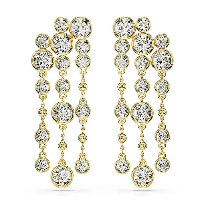 hbsg-swarovski-the-wonder-of-love-12