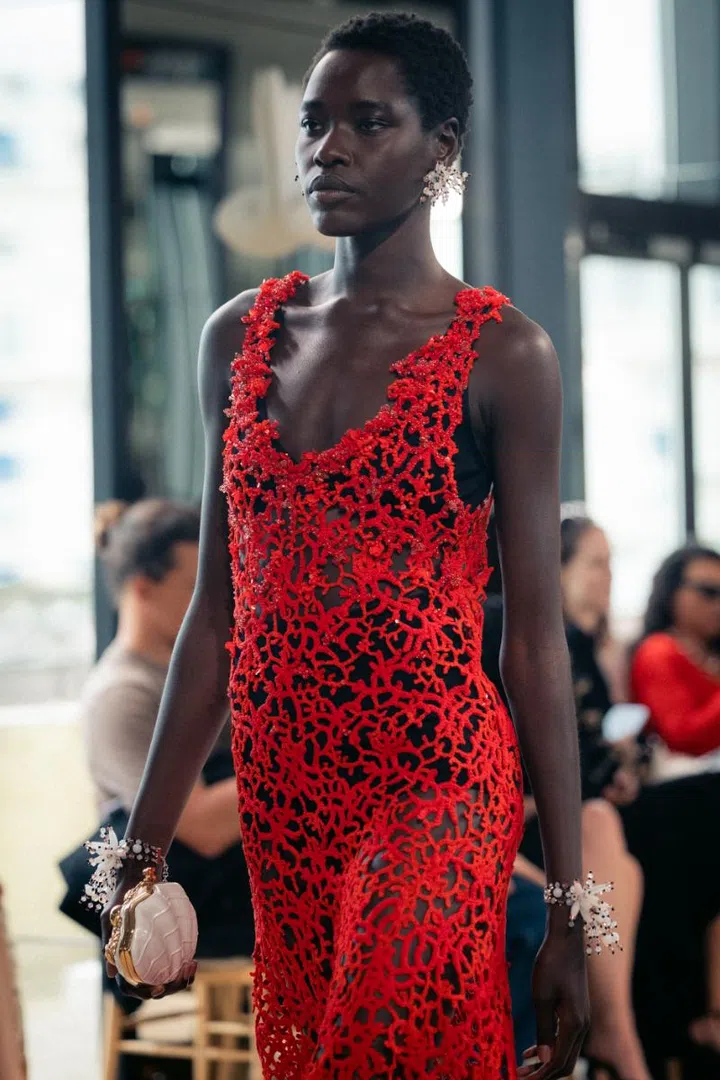 CHANEL♡シャネル 激レアトップス カシミヤ2020AW runway 23A☆》シャネル ニットトップス ウール カシミヤ (CHANEL/ニット