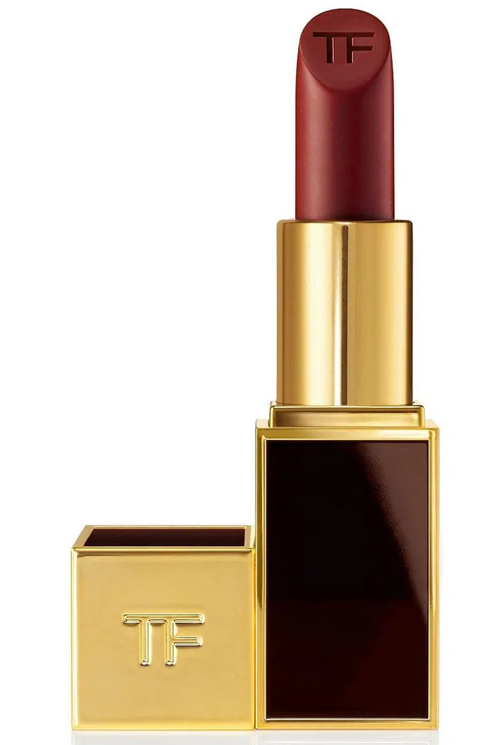 Particularly good on fairer skin tones, Velvet Cherry looks best paired with a soft blush on the cheeks and brushed back brows.