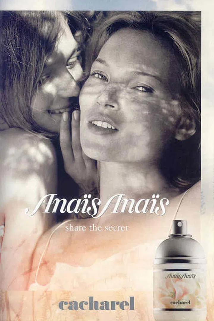 Moss gives off soft and feminine vibes for Anais Anais, the perfume that personifies them in scent.