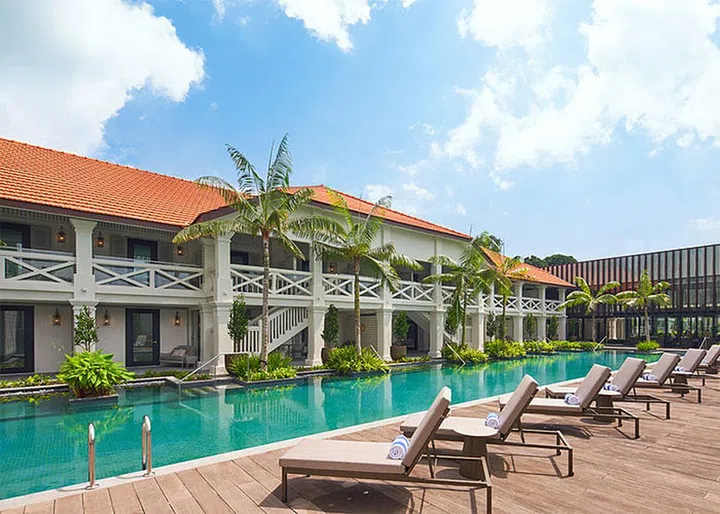 Cloistered within the heritage buildings, the 30m long lap pool provides an idyllic setting to soak in the warmth of the sun.