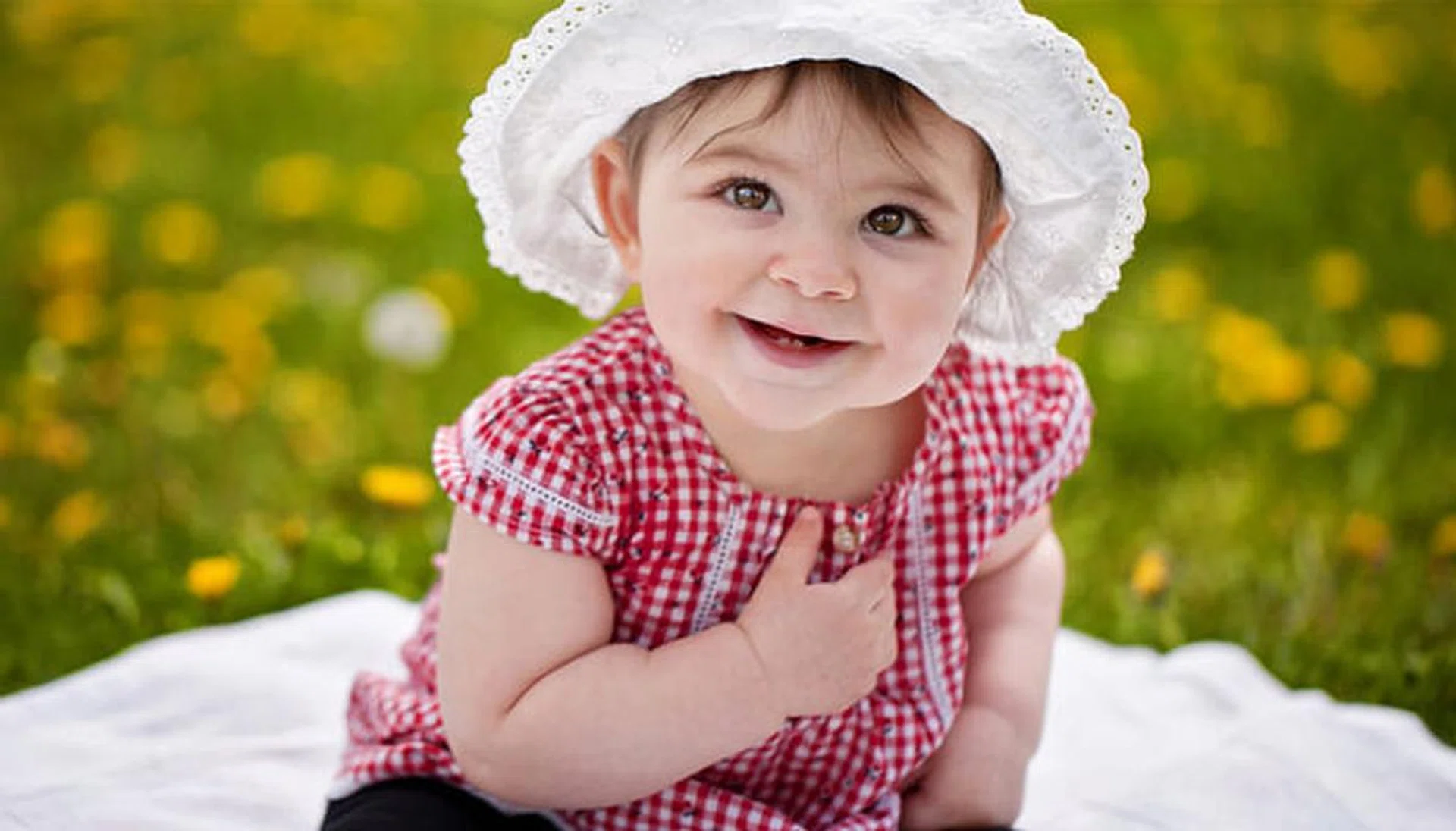 11 most popular baby names