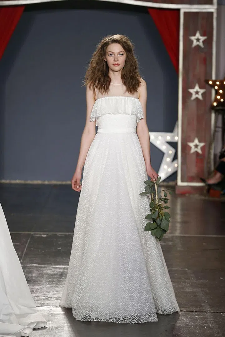 Crotchet laces look natural in organic landscapes, like fields, ranches and vineyards. Jenny Packham "Crush" gown, jennypackham.com. 