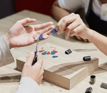 Best Craft Workshops in Singapore To Make Your Own Silver Jewellery, Leather Brooches, Couple Rings & Bags