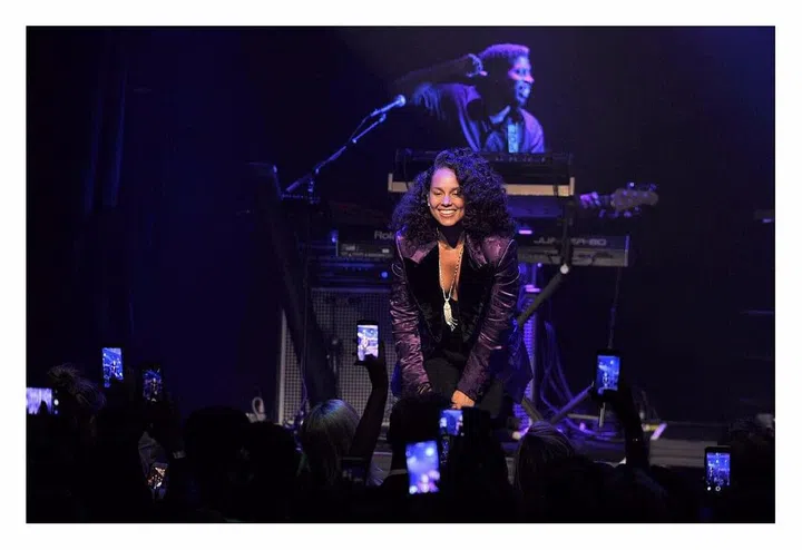 Keys takes her bow decked in Cartier