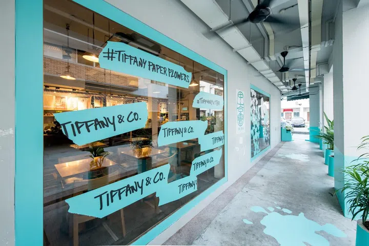#tiffanypaperflowers. 
Photo: Tiffany &amp; Co. 