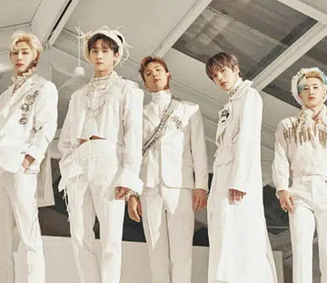 HallyuPopFest 2019 - MONSTA X 몬스타엑스