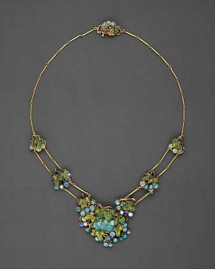 The Met has all kinds of jewelry on display- from ancient Roman cameos, to this Art Nouveau necklace designed by Louis Comfort Tiffany (the son of the founder of the legendary brand) in 1904.