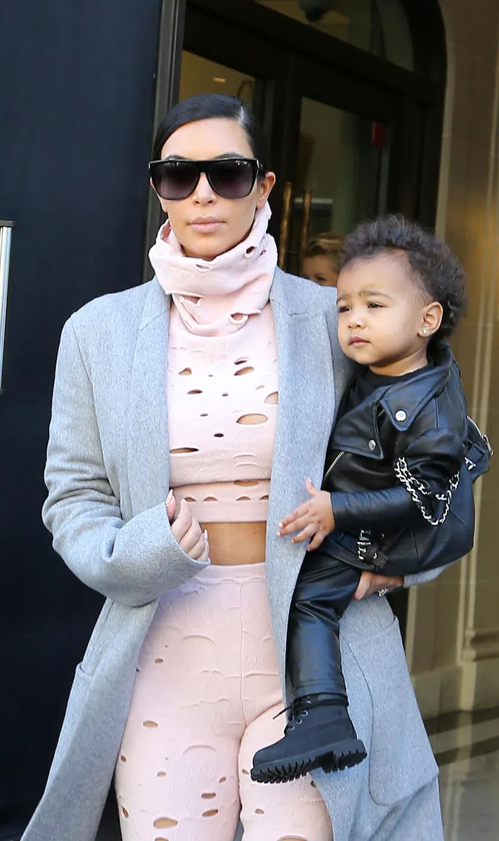Kim Kardashian leaving her hotel with her daughter North West in Paris on October 1, 2014
<P>
Pictured: Kim Kardashian and North West
<P><B>Ref: SPL855212  011014  </B><BR />
Picture by: KCS Presse / Splash News<BR />
</P>
<P><B>Splash News and Pictures</B><BR />
Los Angeles:	310-821-2666<BR />
New York:	212-619-2666<BR />
London:	870-934-2666<BR />
photodesk@splashnews.com<BR />
</P>