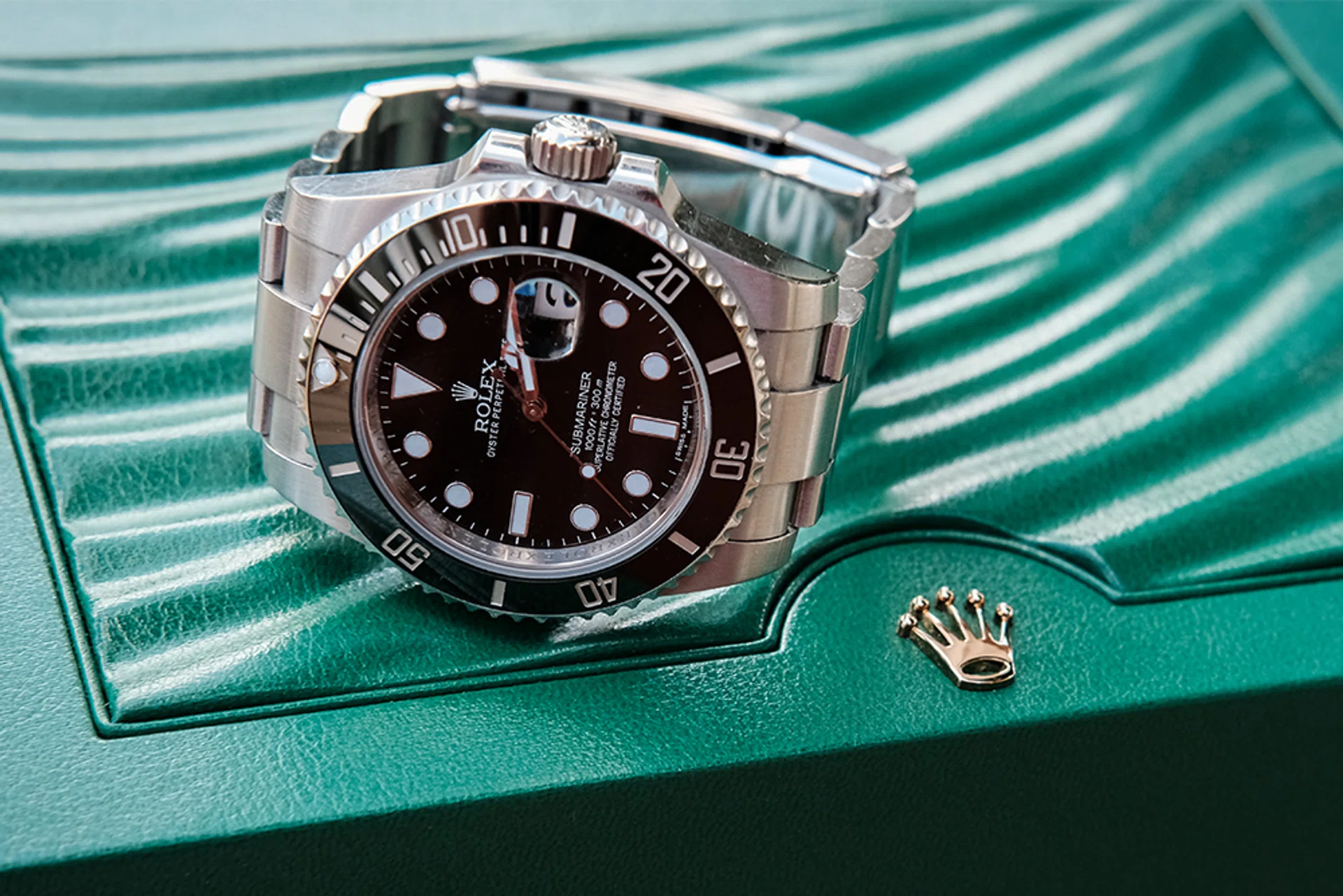 5 Tips For Buying Your First Luxury Watch According To Seasoned Watch Collectors Harper s Bazaar Singapore