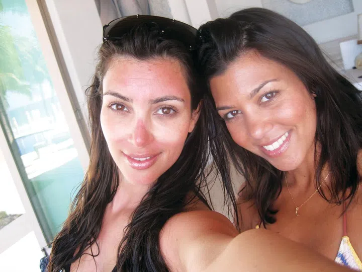 "I fell asleep in the sun in Mexico with huge sunglasses on." (2009)