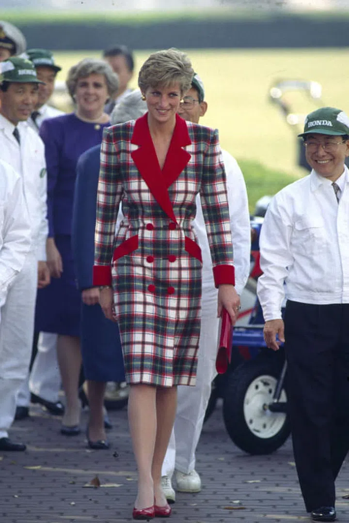 Here's another tartan gem by Catherine Walker from 1990.