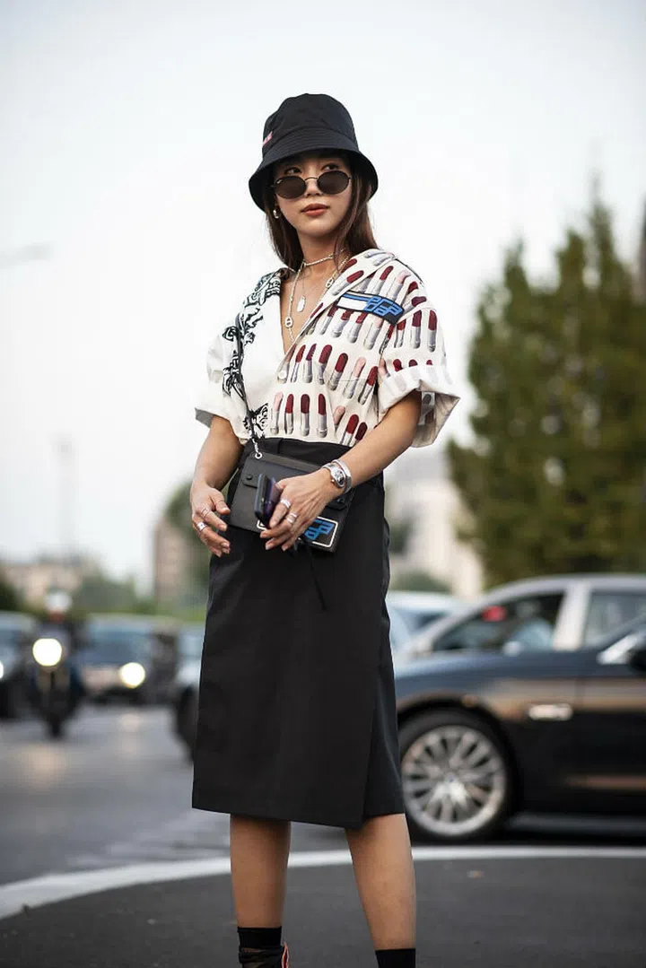 Prada_ppl_W_S19_MI_030