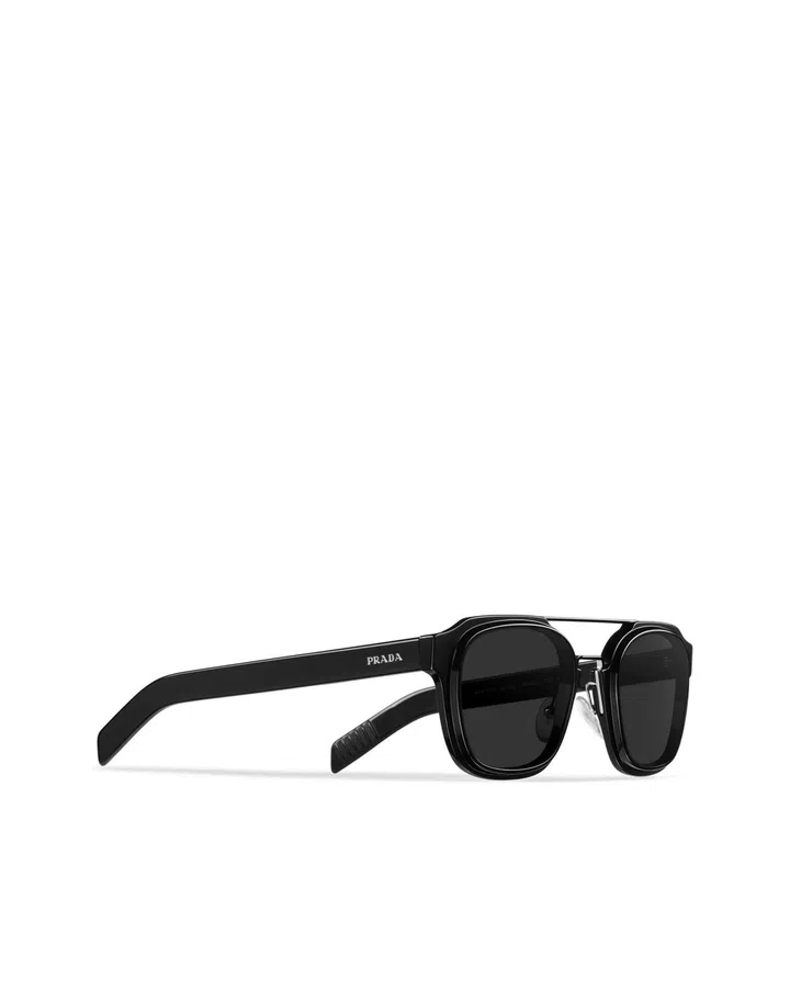 Let Your Style Take Flight With These Editor-Approved Sunglasses
