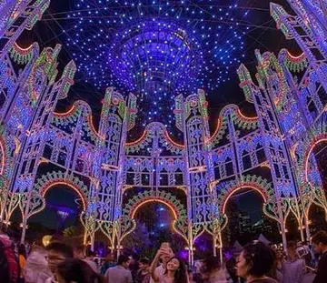 christmas festive market shopping event wonderland gardens by the bay singapore