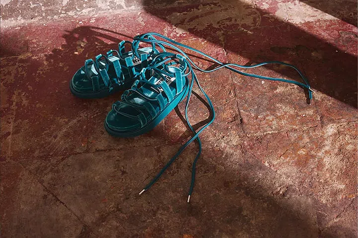 Onitsuka Tiger SS24_Lace Sandals in Velvet