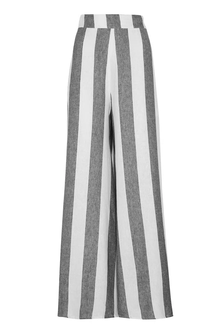 Those with toned abs should try Paper London's linen trousers with a black crop top. Alternatively, a pretty white blouse will do the trick. 
