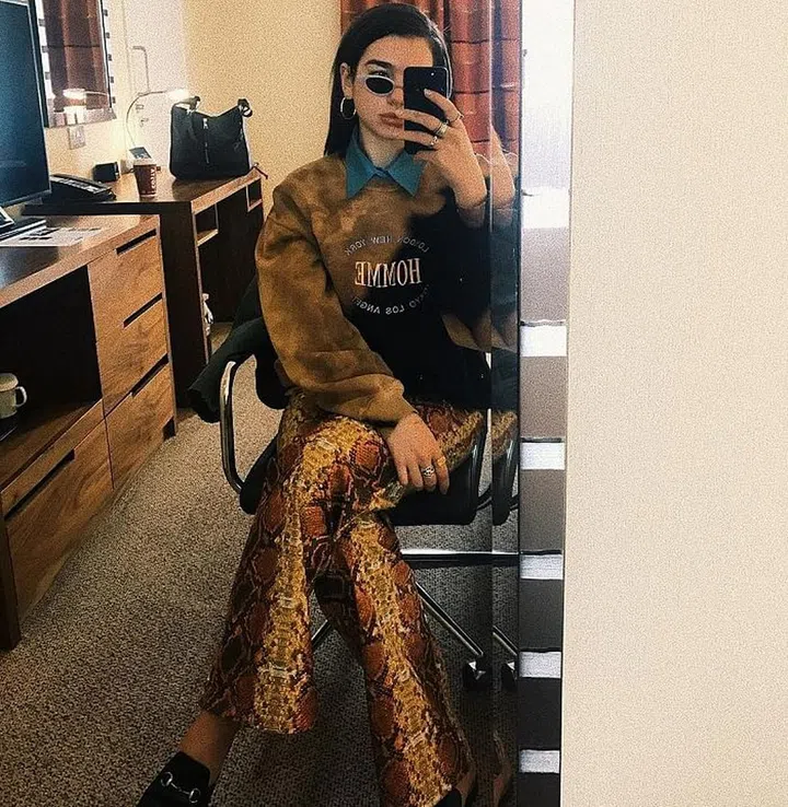 Her rehearsal look: a Balenciaga sweatshirt, I.AM.GIA leopard-print pants, Illesteva Marianne sunglasses and a pair of Gucci Princeton loafers. Maybe this should go on stage instead.
Photo: Instagram