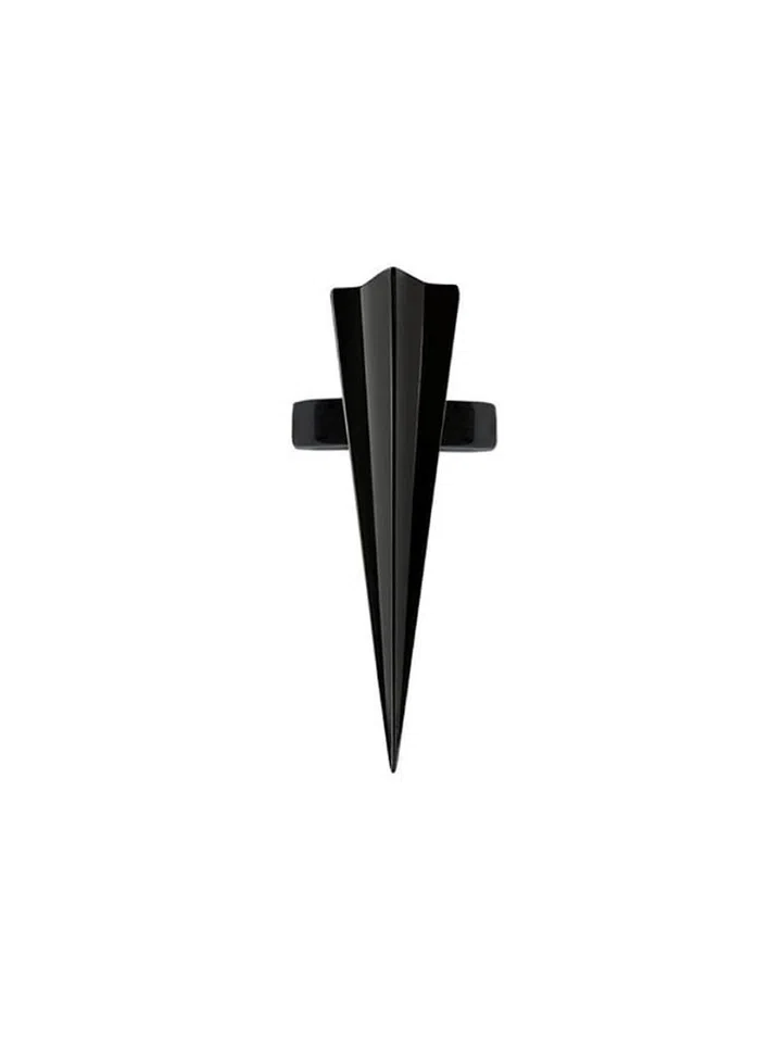 Singapore Jewellery Designer Mandy Wu ruthenium Vis ring