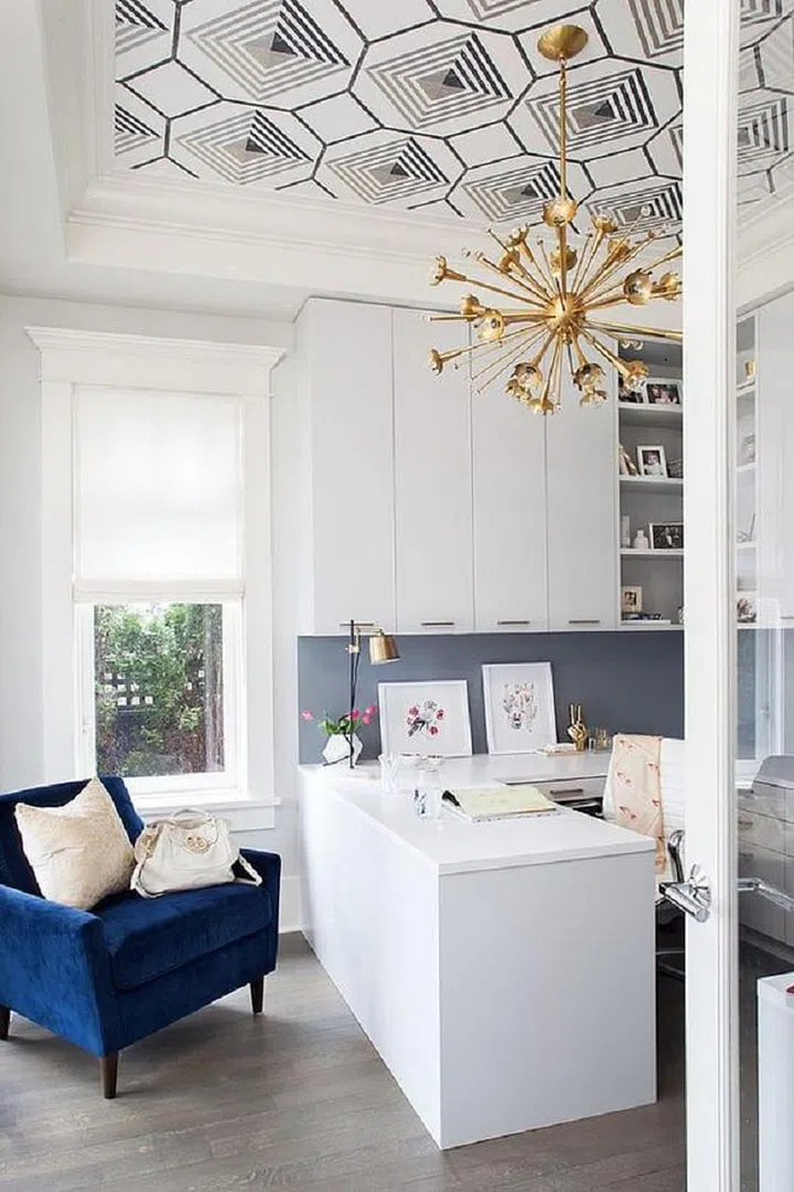 Coloured, printed, patterned, black and white... The fifth wall is the new piece de resistance of every room. Photo: Pinterest