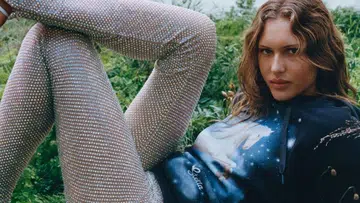 Stella McCartney H&M Collaboration | Horse swaeatshirt embellished tights