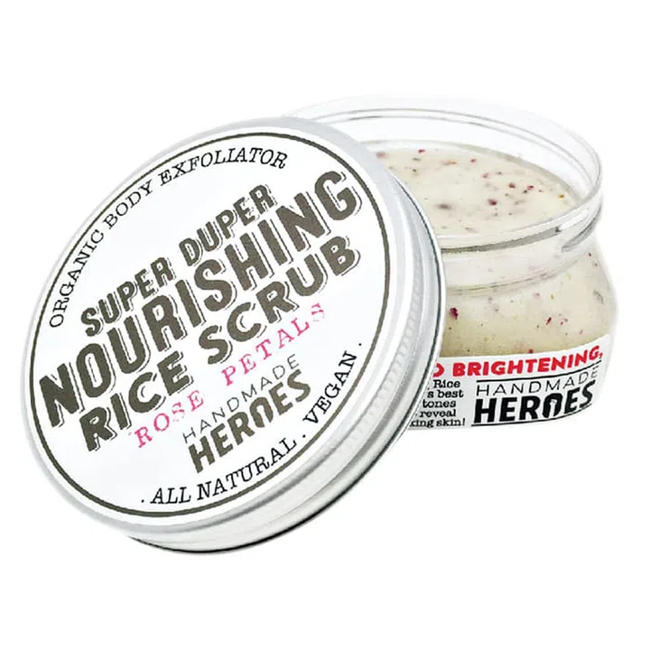 A yummy mix of organic rice, cocoa butter and sweet almond oil infuses the skin with minerals that leave it soft and radiant.