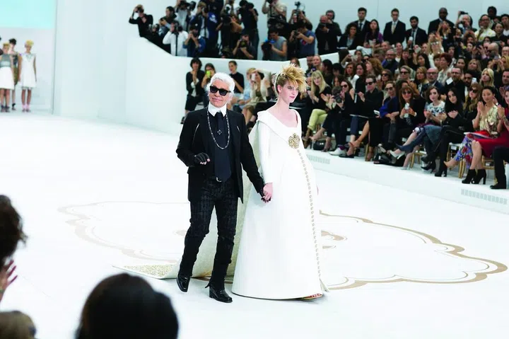 SB0215_News_Snippets_Chanel HC F14 229