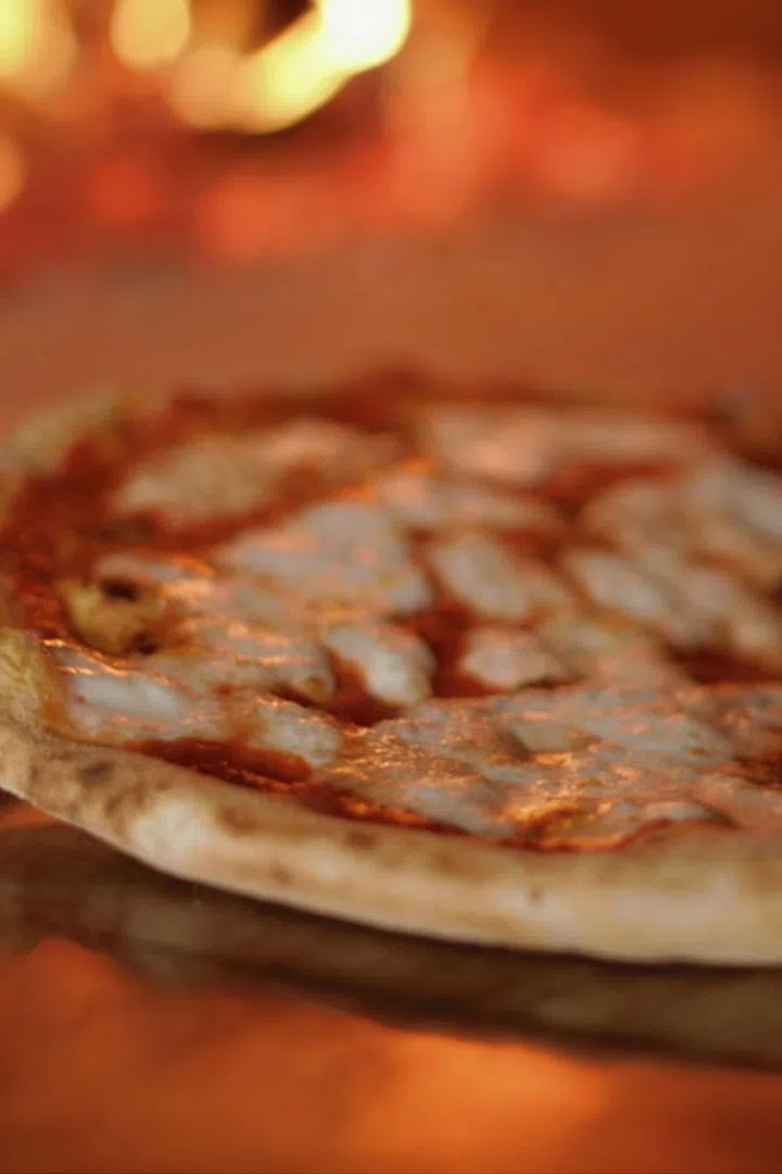 Giorgi Locatelli has opened a pizza pop-up in the fashionable neighbourhood of Marylebone. Sample such delights as spaghettini alle vongole and pizza marinara. Decorating the walls will be plates designed by Damien Hirst and Gary Hume, which will be auctioned off in four weeks' time to raise money for Action Against Hunger. Pizza Locadeli, 71 Blandford Street, London W1. To book, email pizzalocadeli@gmail.com.