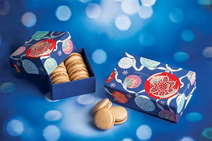 This holiday season, famed Parisian patisserie Ladurée brings a delightful sprinkling of Noël magic from its iconic Champs-Elysées flagship, right to our shores. Fill the series of specially-designed Christmas gift boxes with precious orbs of the house’s signature almond macarons, which are lovingly handmade and bursting with delectable passion fruit cream. Whether you choose to while your time away at the boutique or make a quick pit-stop at the counter, it’s the perfect respite from all that serious Christmas shopping. C’est parfait!