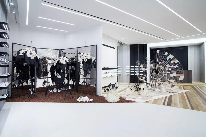 The dark and brooding 'Data Collection Centre' leads to the third installation that is surrounded by white terrain.  This one is motionless and broken. Yet it is bathed in light as it actually represents true hope that the people on Earth are neglecting. 