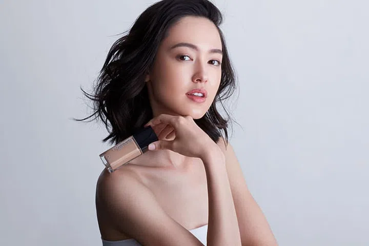 Fiona in Dior Forever 